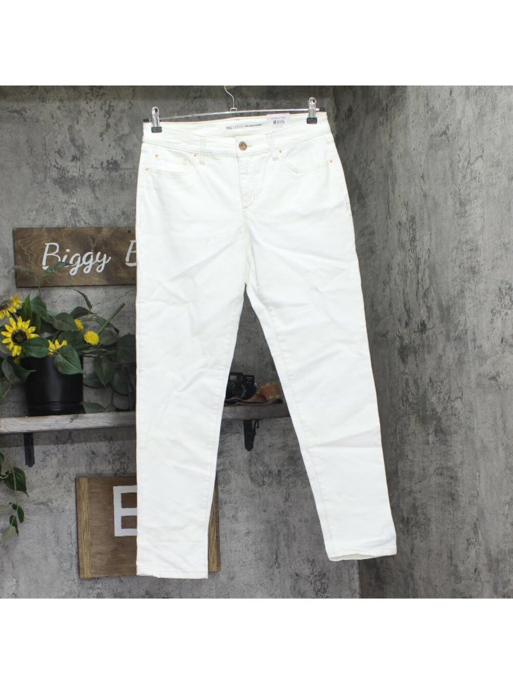 INC International Concepts Womens Mid Rise Boyfriend Jeans 100117316 White 6